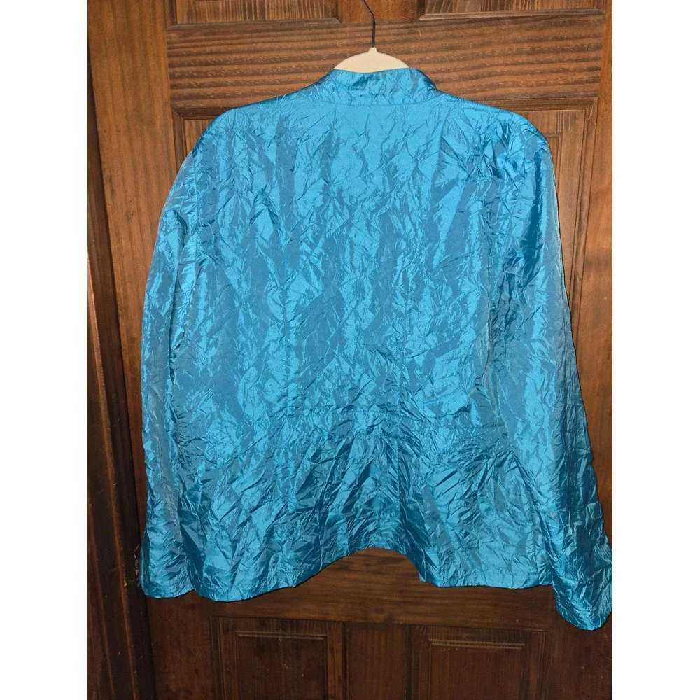 Chicos Blue Crinkle Ruffle Front Jacket Size 3‎ XL Lightweight Shimmer Peplum
